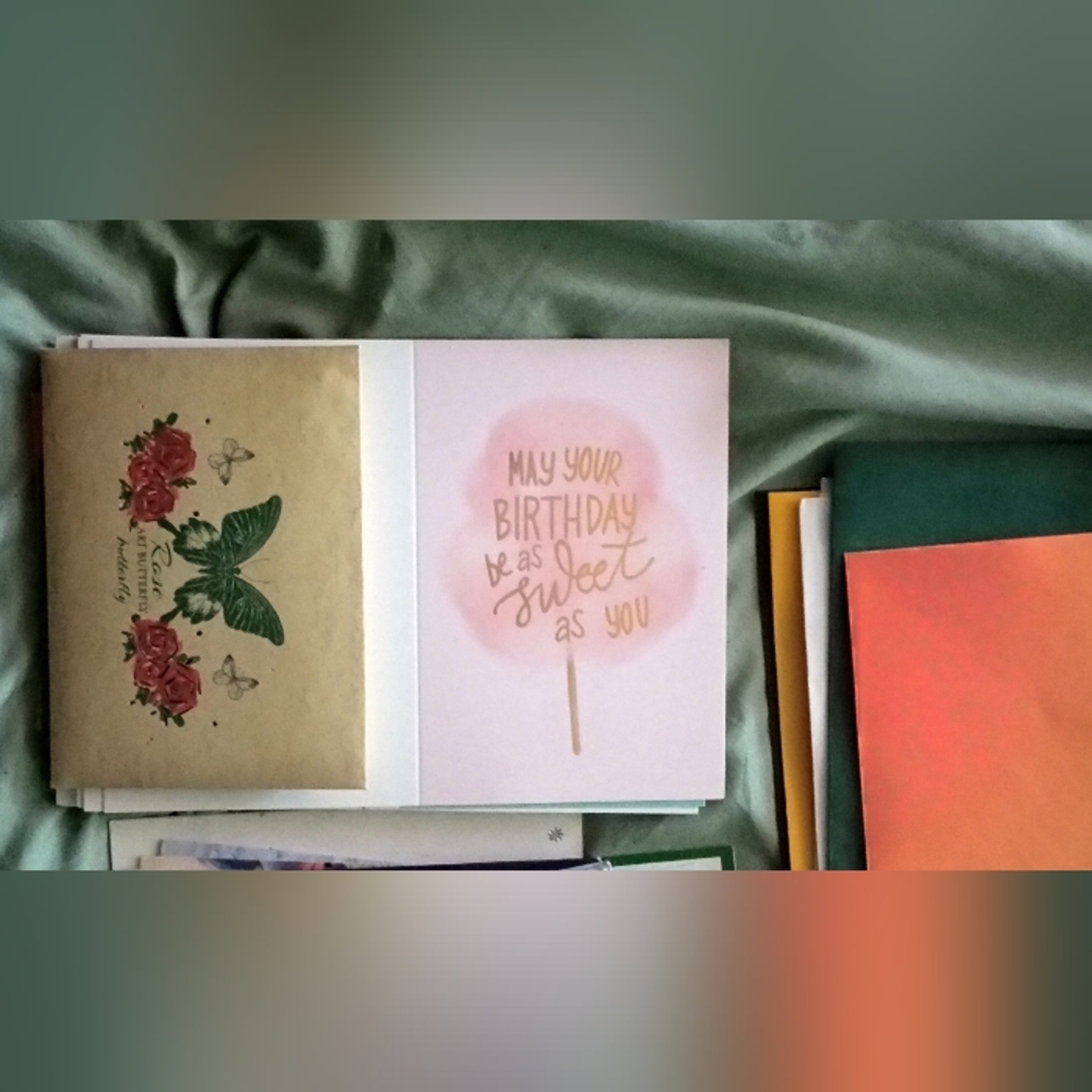 Assorted Greeting Cards Collection - Picture 2 of 8
